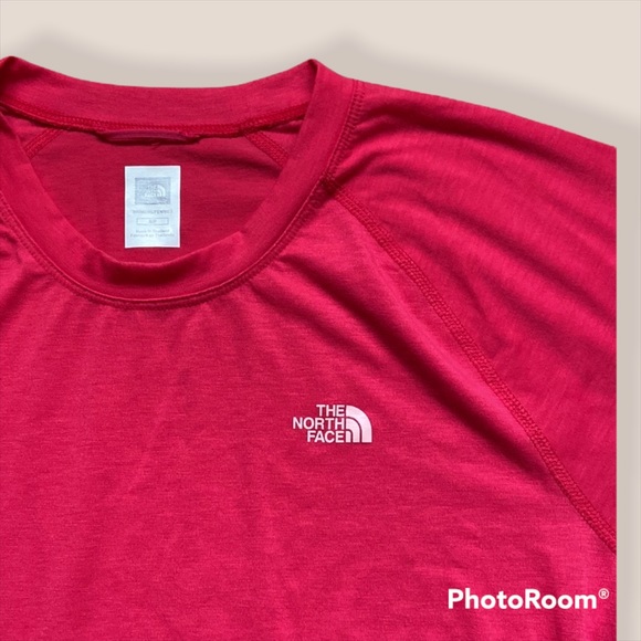 The North Face women’s active top - Picture 2 of 6